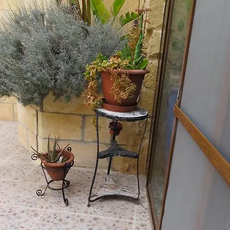 Calido Hogar Xaghra